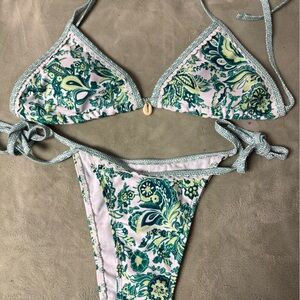 Floral Bikini Set with Green and White Pattern
